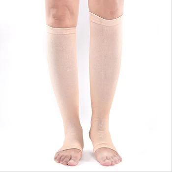 1PC Скоба за глезена Компресия Поддържащ ръкав Еластична дишаща за възстановяване от нараняване Кошница за болки в ставите Спортни чорапи за крака