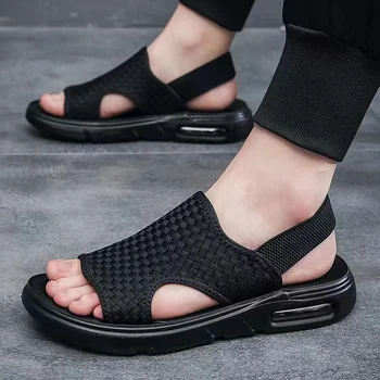 2023 Нови летни обувки за мъже Ежедневни външни мъжки плажни сандали Мода въздушна възглавница Mesh плоски чехли Sandalias Zapatos Hombre