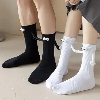 Магнитна двойка чорапи 3D кукла двойка чорапи жени пролет лято карикатура големи очи къса тръба чорапи новост смешно магнитни чорапи