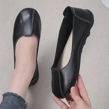 Пролет нова мода плоски дамски обувки черни дамски кръгли пръсти мокасини голям размер плитка уста случайни спортове 1 плоски обувки