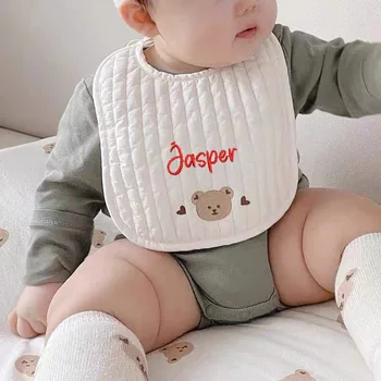 Сладък модел бебе лигавник с бродирани име бебе душ парти подарък деца лигавник персонализирано име новородено памучни лигавници